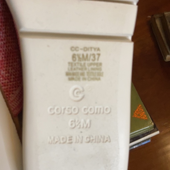 CC Corso Como Ditya Two-Tone Knit Slide Wedge Sandals - Picture 12 of 14